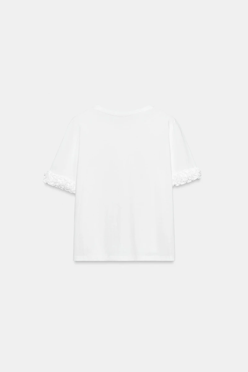 RUFFLED SLEEVE T-SHIRT