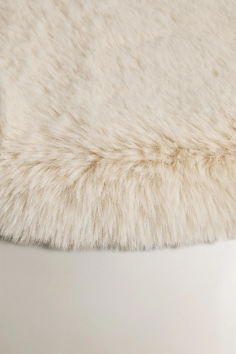 IRREGULAR FUZZY SMALL AREA RUG