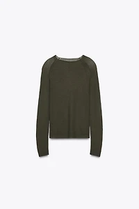 EXTRA-FINE KNIT TOP