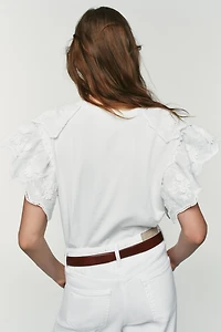 T-SHIRT À MANCHES COURTES ET VOLANTS
