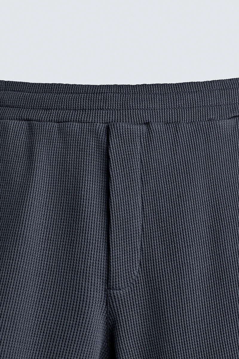 WAFFLE TEXTURE JOGGER SHORTS