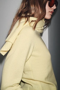100% WOOL BASIC SWEATER