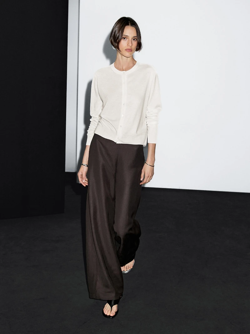 Wool blend knit cardigan with crew neck