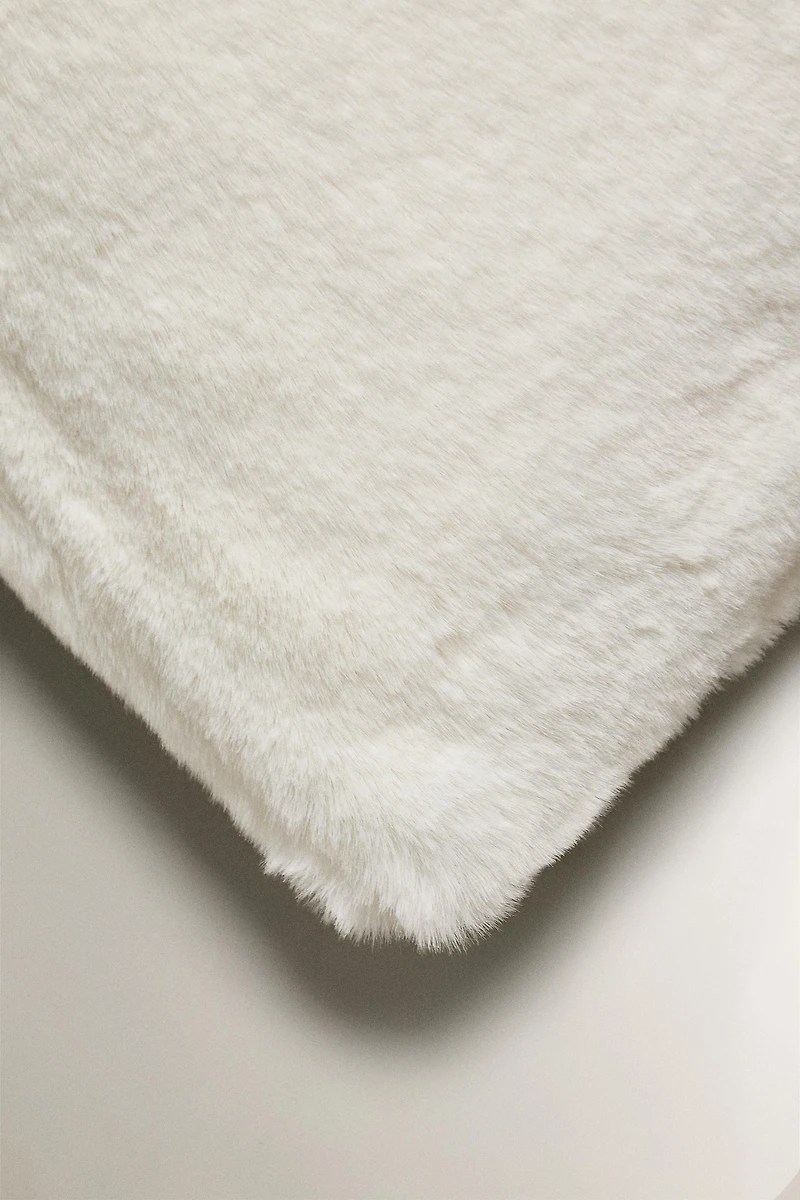 FAUX FUR THROW PILLOW COVER
