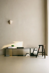 COFFEE TABLE 02