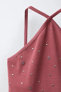 TOP À ENCOLURE HALTER CLOUTÉ