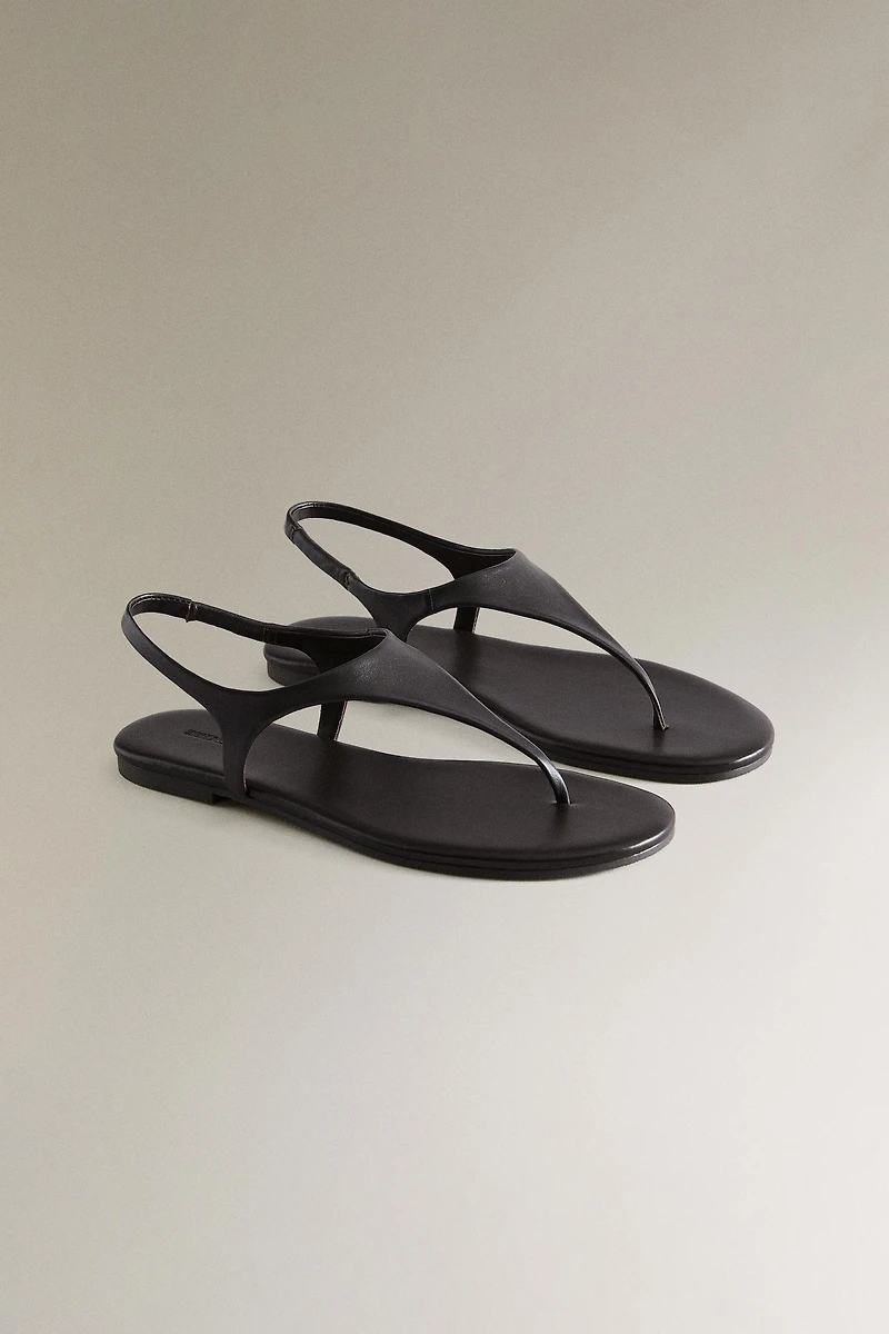 FLAT LEATHER SANDALS