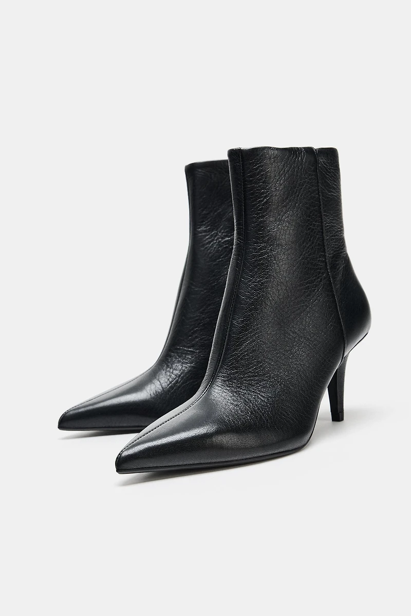 LEATHER HEELED ANKLE BOOTS