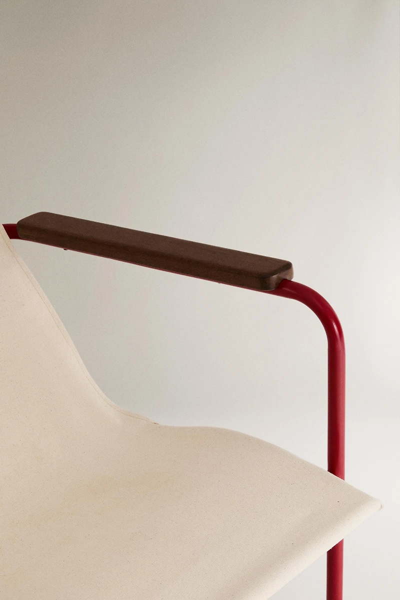 CHAISE STRUCTURE MÉTALLIQUE COULEUR