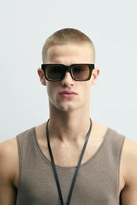 SQUARE SUNGLASSES
