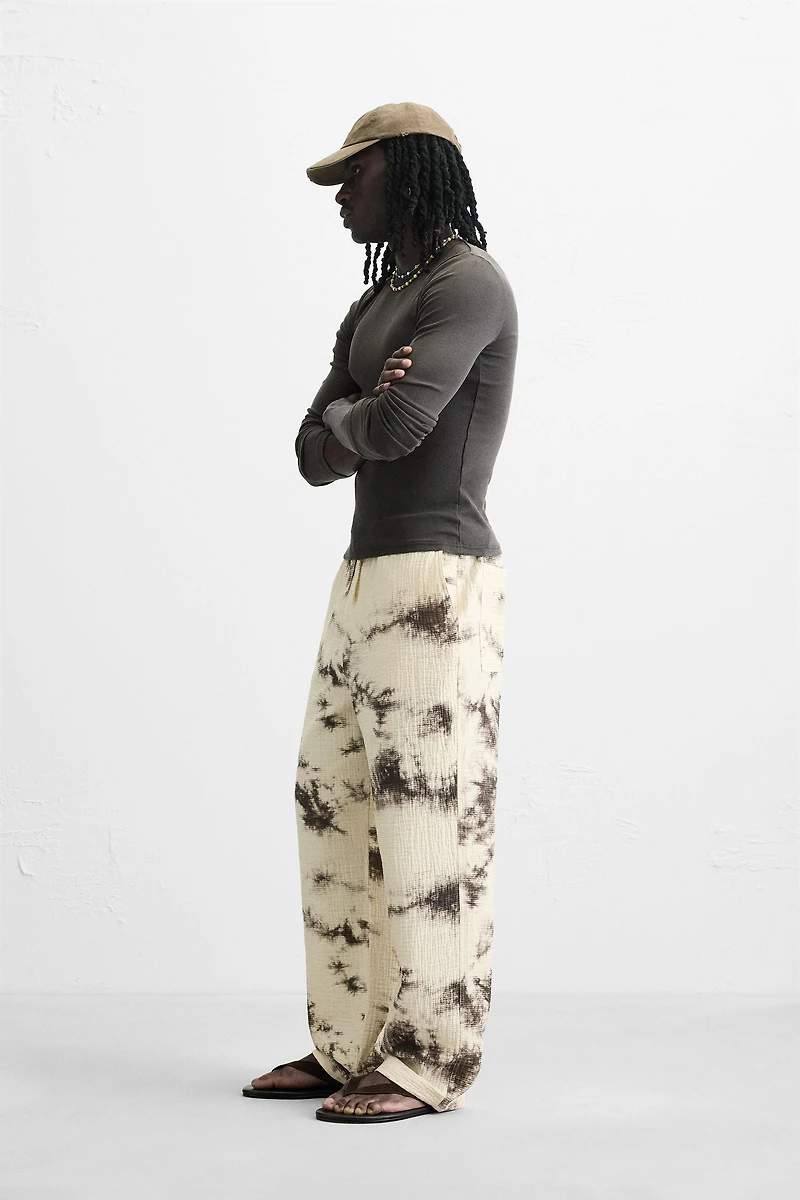 TEXTURED TIE-DYE PRINT PANTS