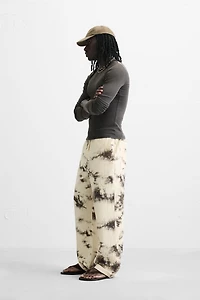 TEXTURED TIE-DYE PRINT PANTS