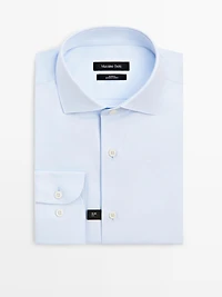 Slim fit 100% cotton shirt