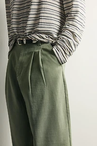 BAGGY FIT PLEATED CHINO PANTS