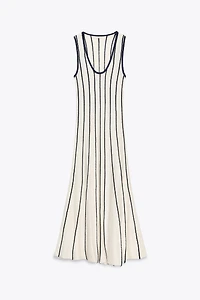 ROBE EN MAILLE COUPÉE MIDI