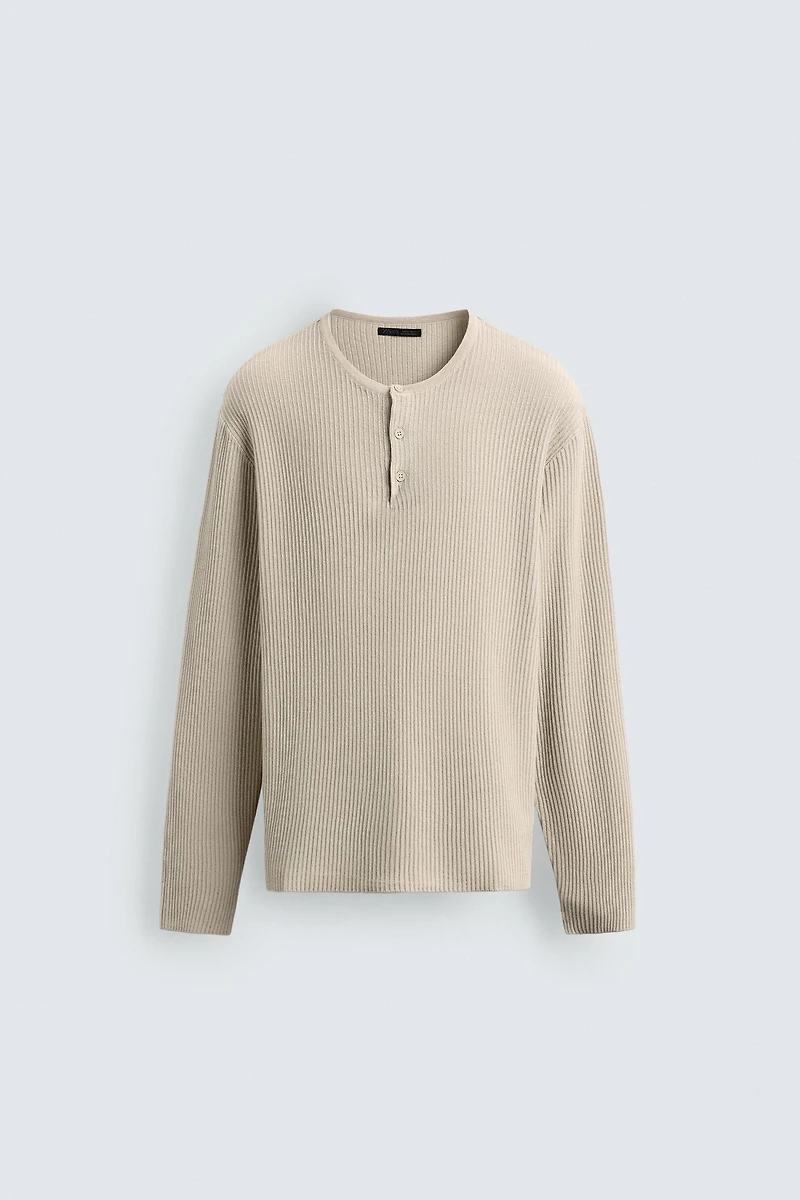 TEXTURED HENLEY JUMPER