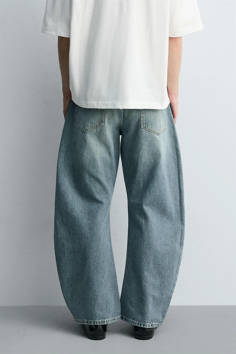 RELAXED BARREL FIT JEANS