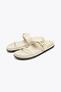 FLAT BUCKLE SANDALS