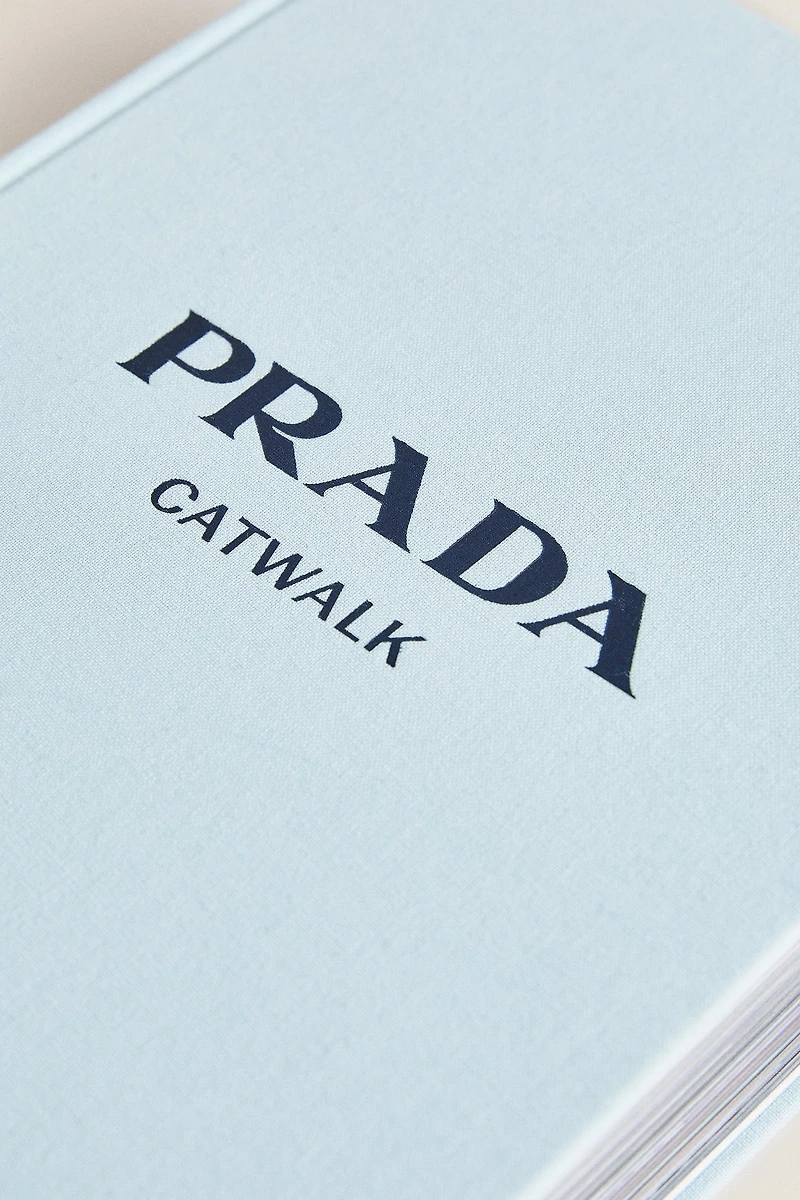 LIVRE PRADA CATWALK