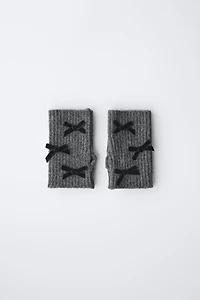 KNIT MITTEN GLOVES WITH VELVET BOWS