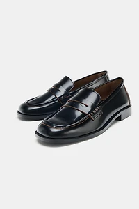 CONTRASTING LEATHER LOAFERS