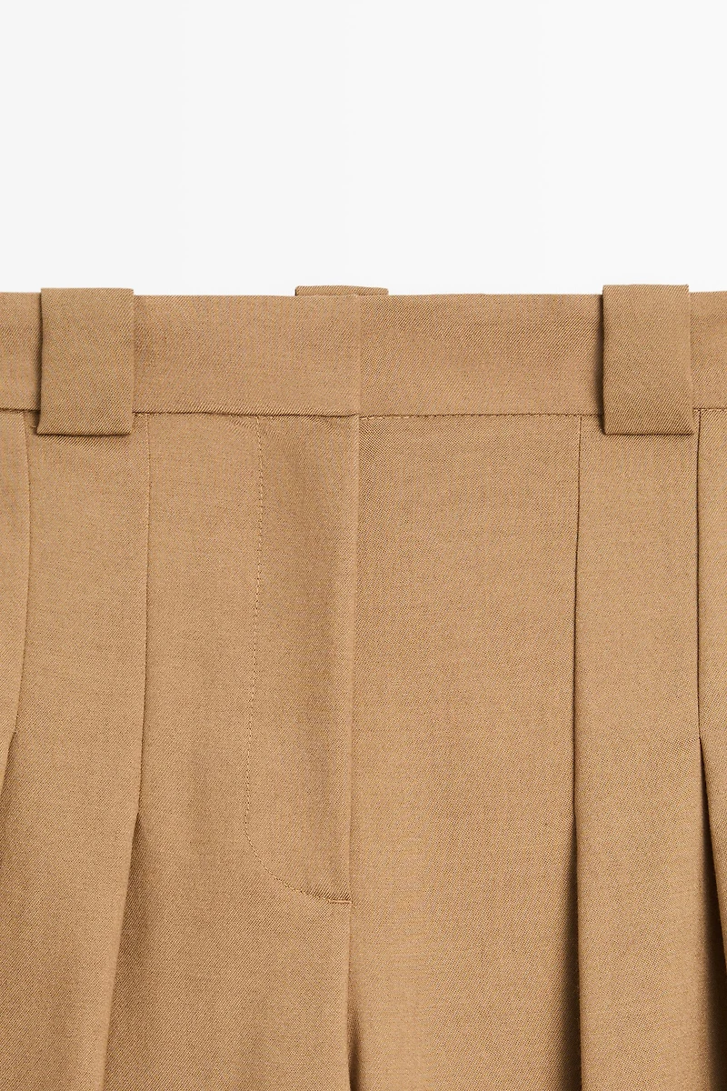 Pleated wool-blend pants