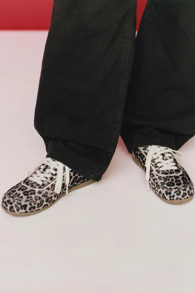 ANIMAL PRINT SNEAKERS
