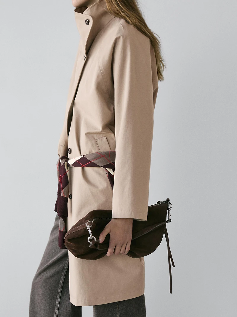 Long 100% cotton trench coat with side fastening