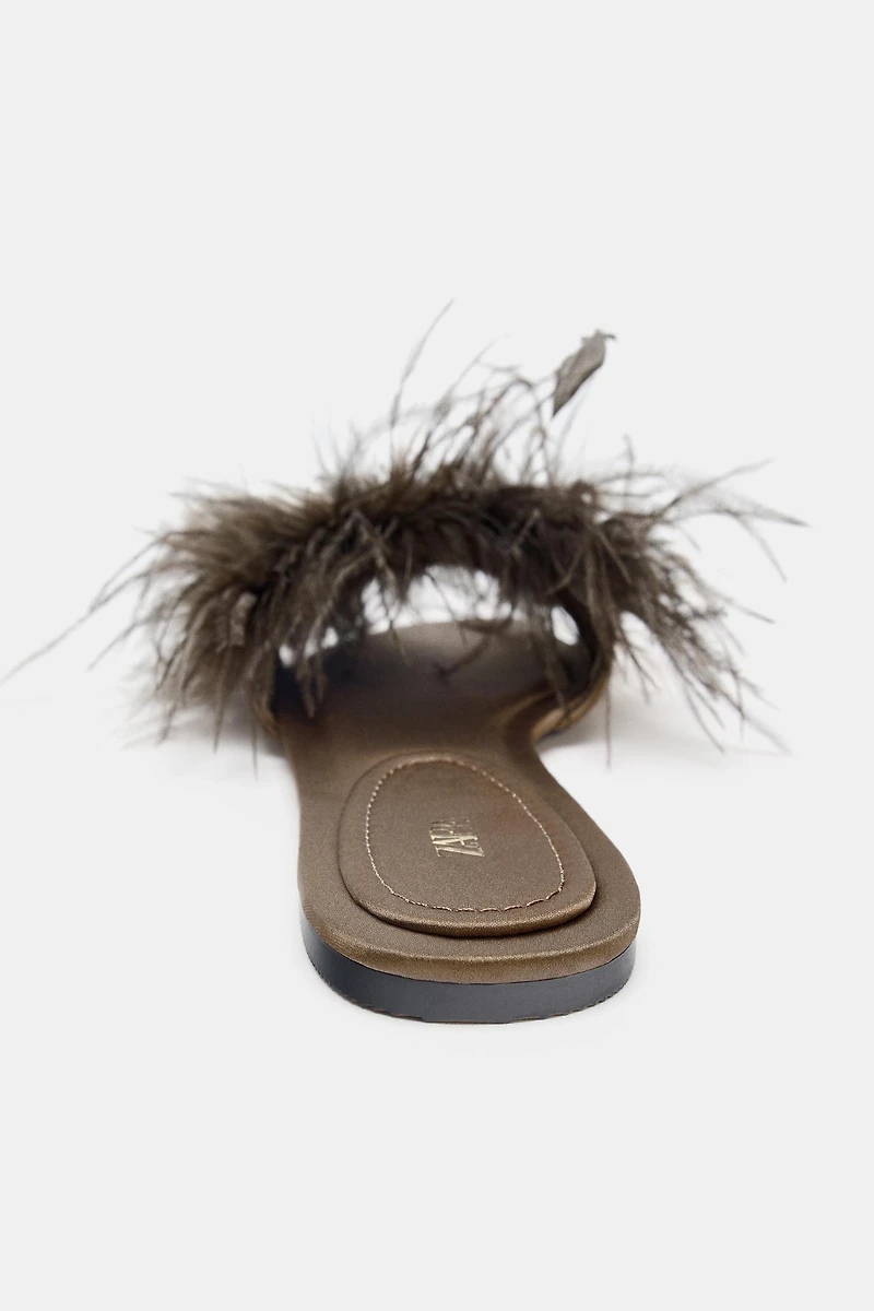 FEATHER FLAT SANDALS