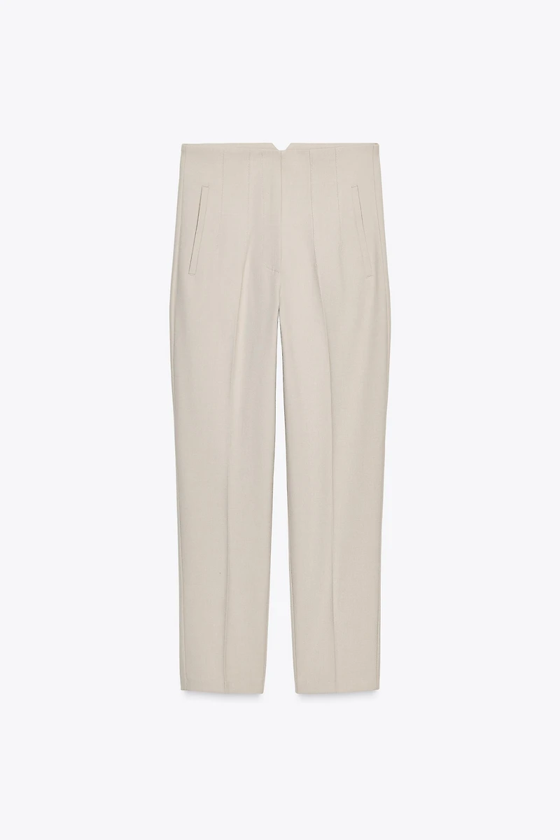 PANTS WITH A HIGH WAIST