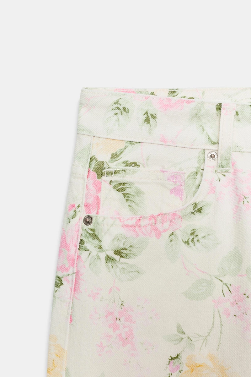 TRF LOW RISE LOOSE FIT FLORAL JEANS