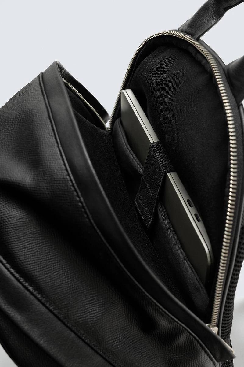 TEXTURED BACKPACK