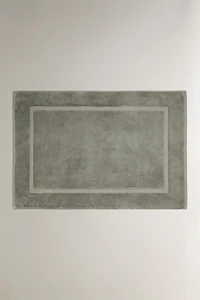 NON-SLIP SOFT TERRYCLOTH BATH MAT
