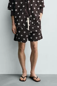 RELAXED FIT TEXTURED JACQUARD SHORTS