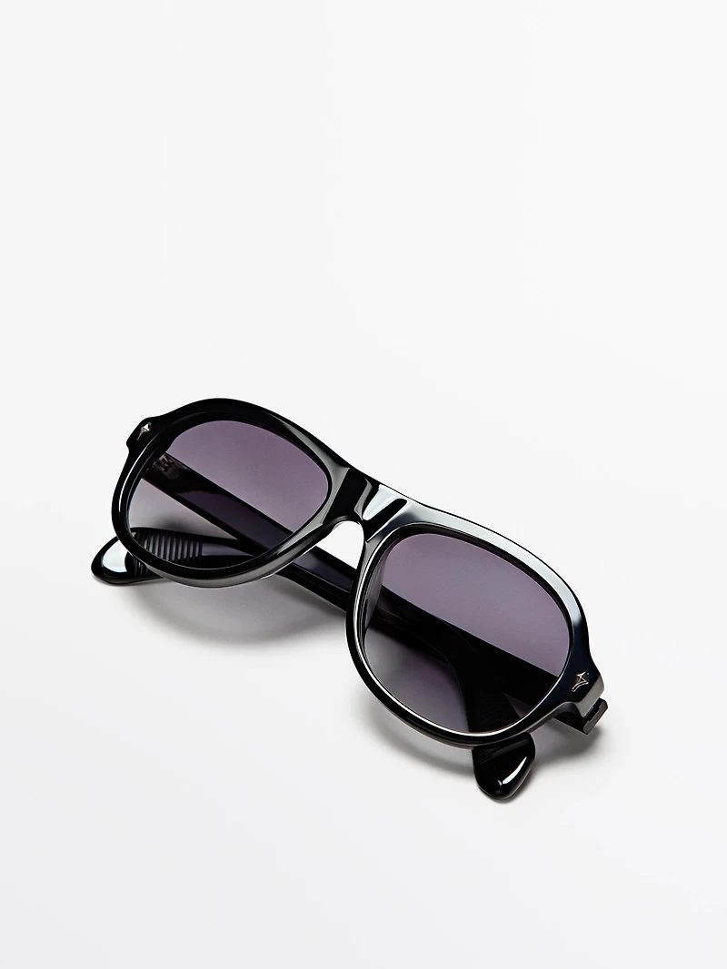 Aviator sunglasses