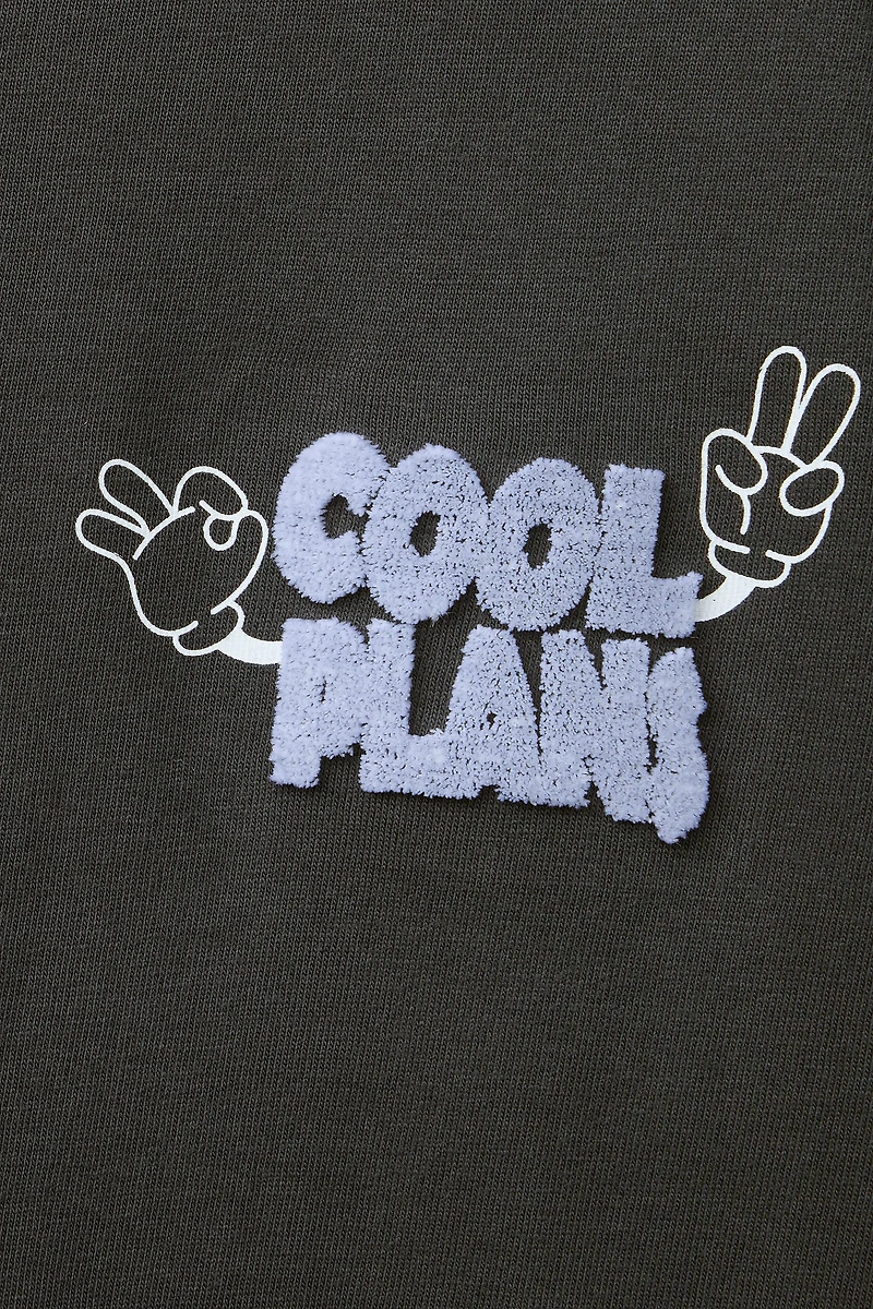 EMBROIDERED DETAIL T-SHIRT