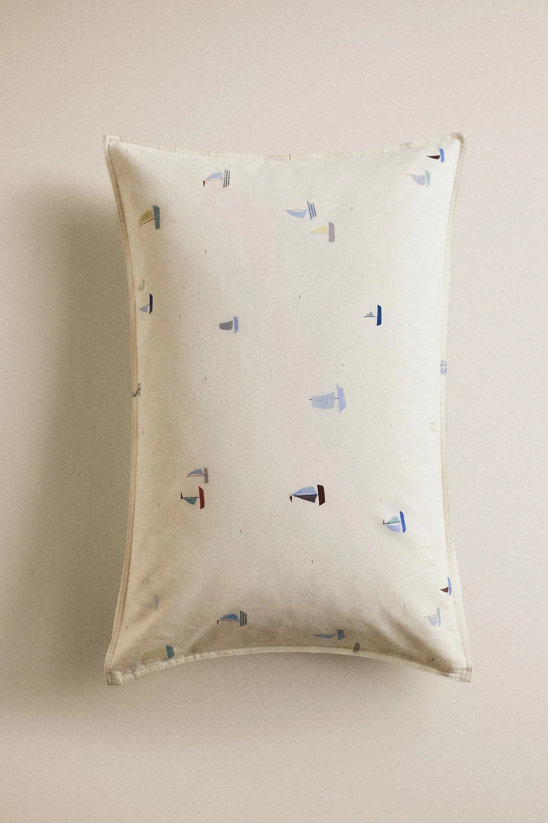 KIDS' COTTON SAILBOAT PILLOWCASE