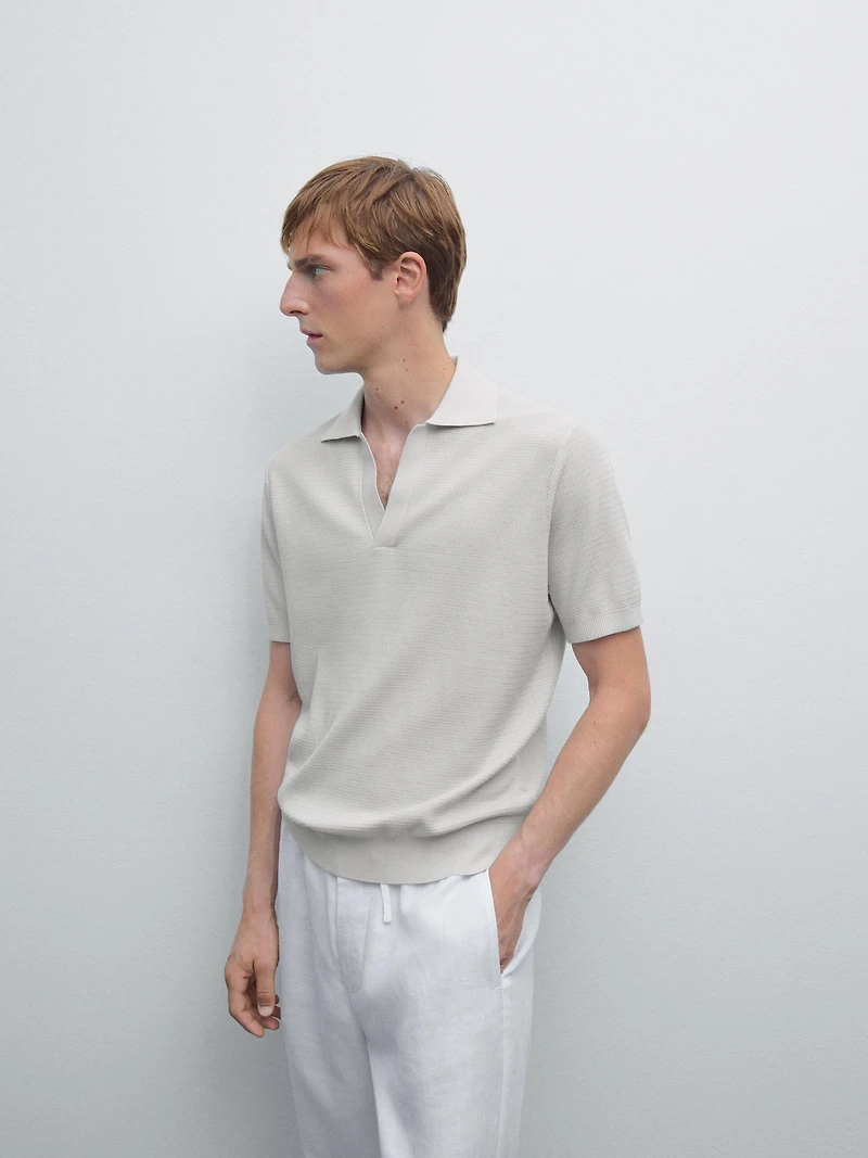 Polo en maille à col V