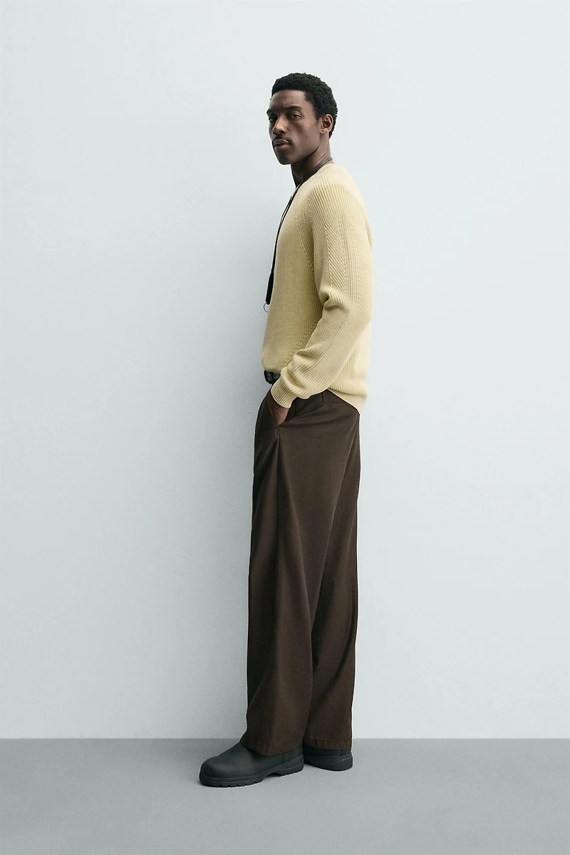 RIBBED TEXTURED JUMPER