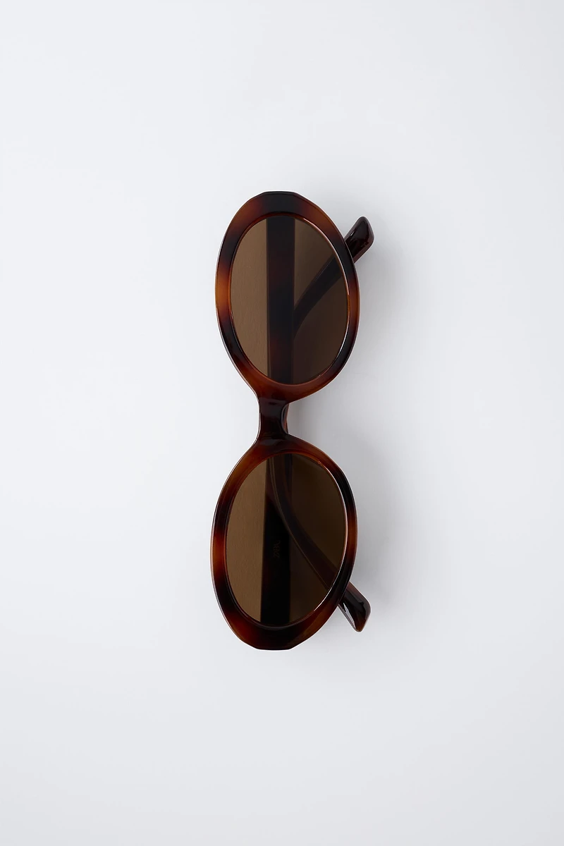 OVAL PLASTIC SUNGLASSES