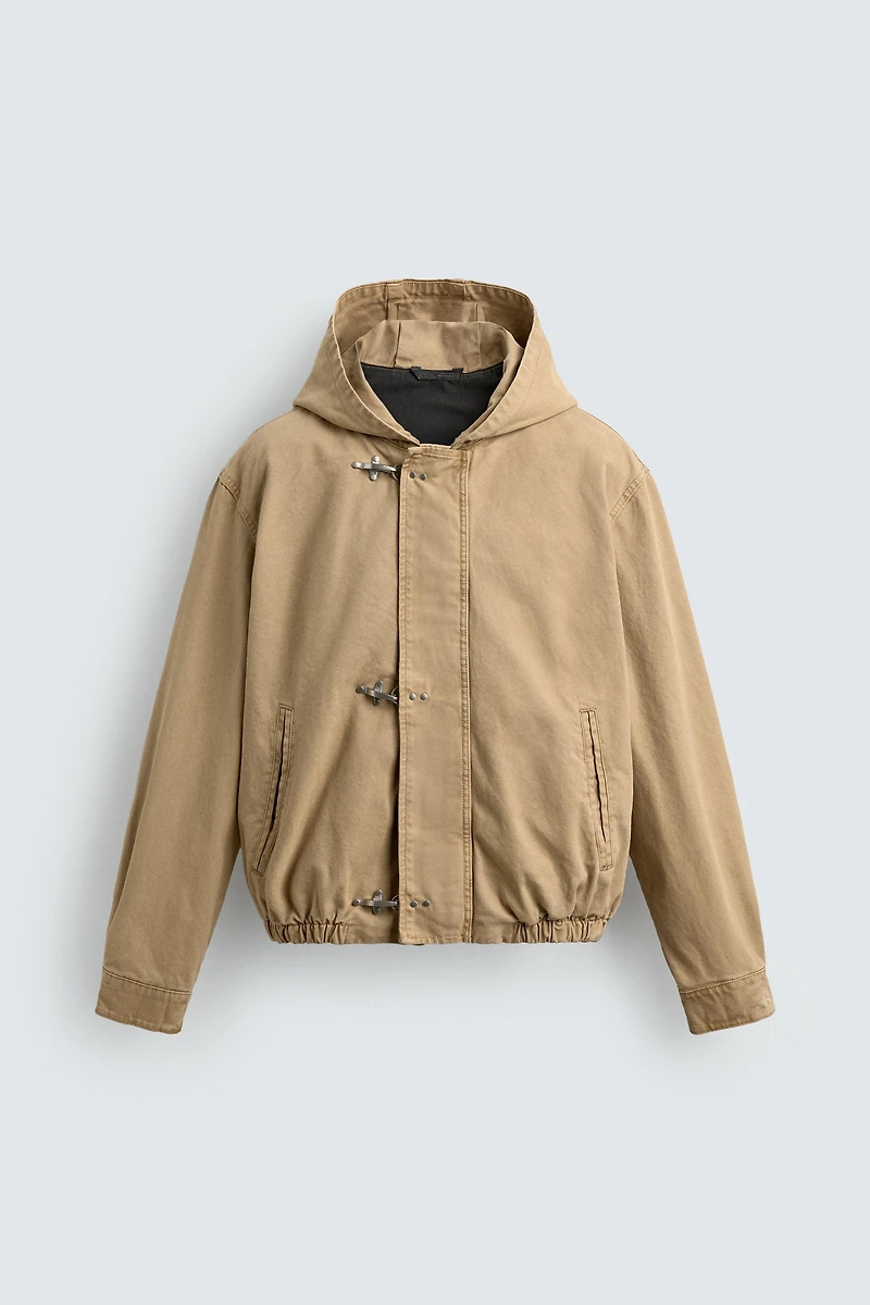 RELAXED FIT HOODED FIREMAN CLASP JACKET