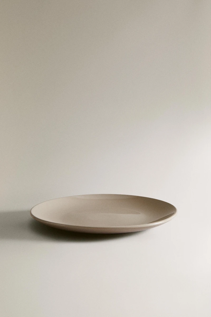 STONEWARE DINNER PLATE