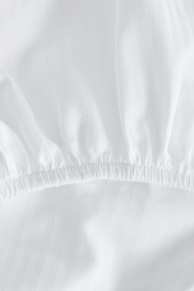 STRIPED COTTON MATTRESS PROTECTOR