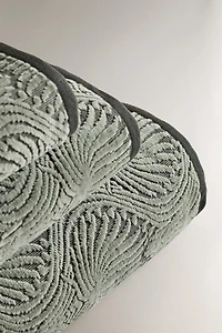 JACQUARD MOSAIC BATH TOWEL