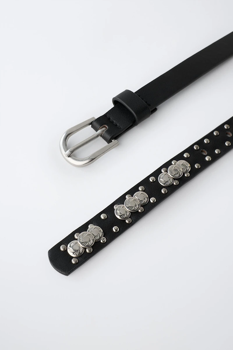 STUDDED BELT