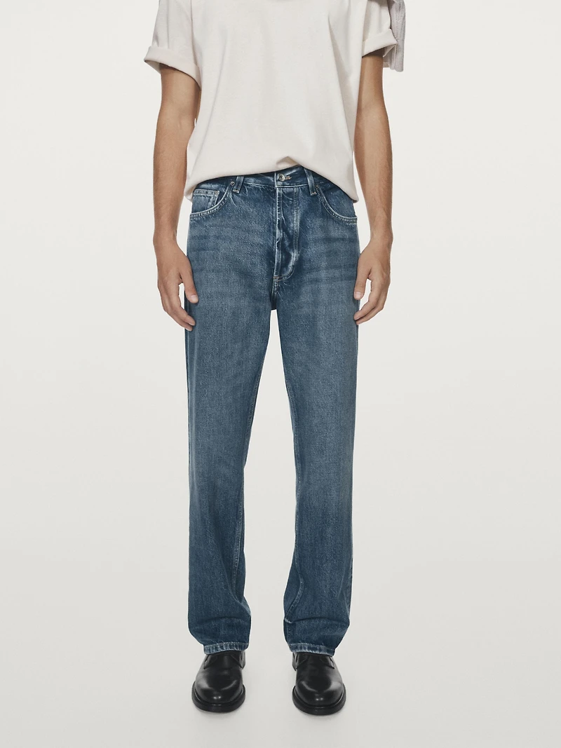 Straight-leg jeans