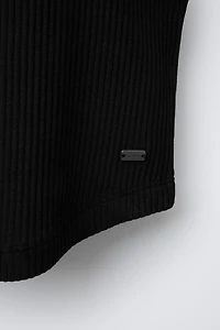 RIBBED SWIMMER T-SHIRT