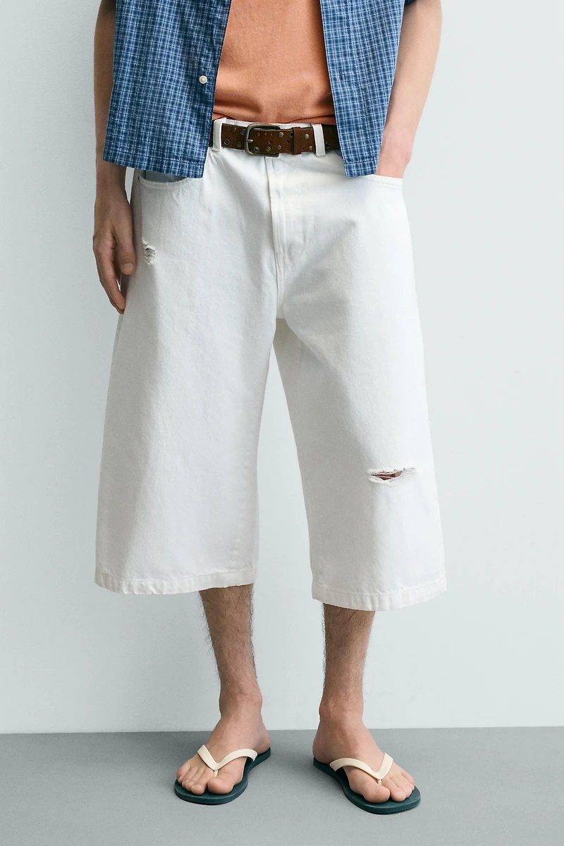 SHORT EN JEAN RELAXED DÉCHIRÉ