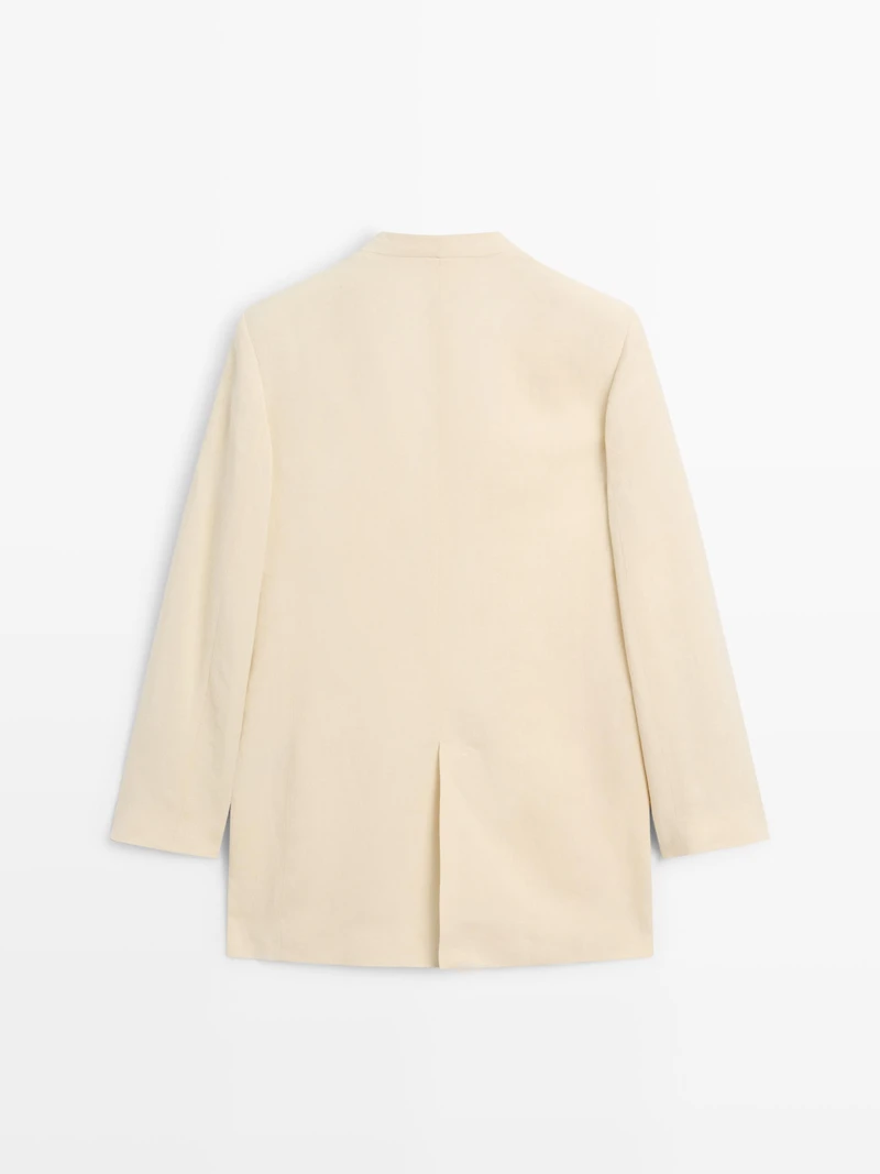 Flowing blazer with V-neckline