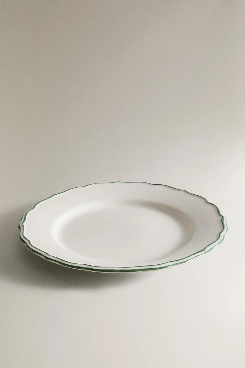 EARTHENWARE DINNER PLATE WITH CONTRASTING RIM